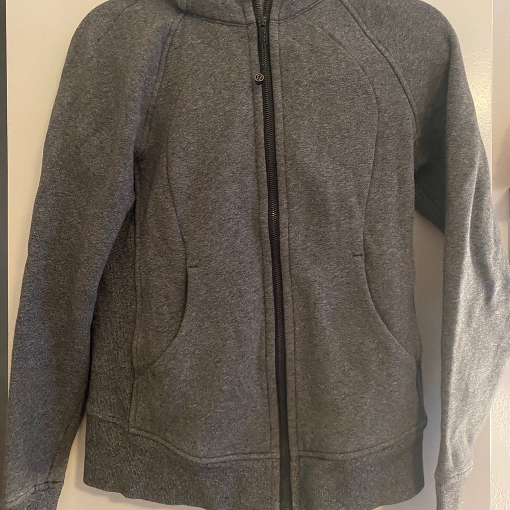 Lululemon Size up sweatshirt